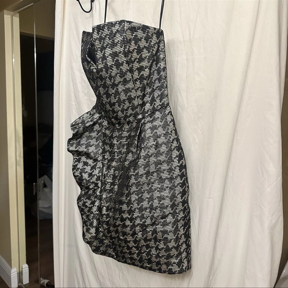 Parker Dress Women’s Size Small Black And Silver Strapless Bustier Ruffled NWT - Picture 7 of 9